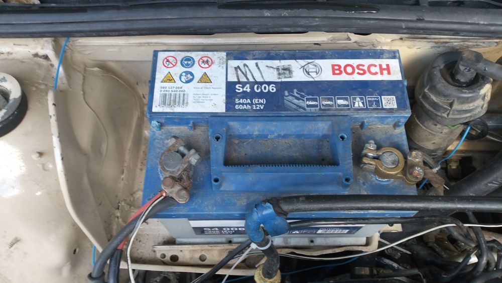 Audi 80 B3 1988р. 1.8 бензин(карбюратор)