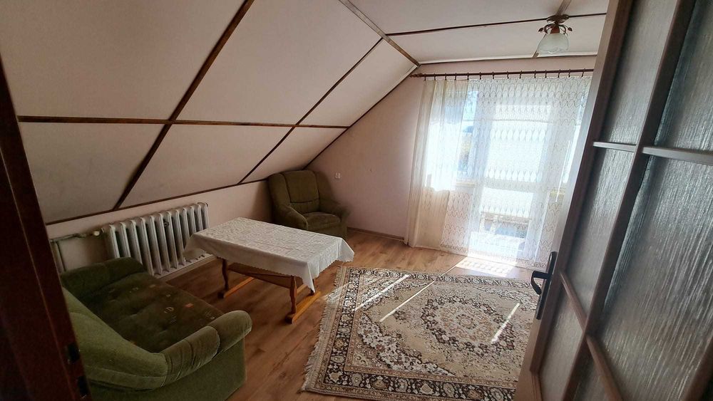 Dom na wsi z pięknym widokiem i dużą działką - Podzamcze
