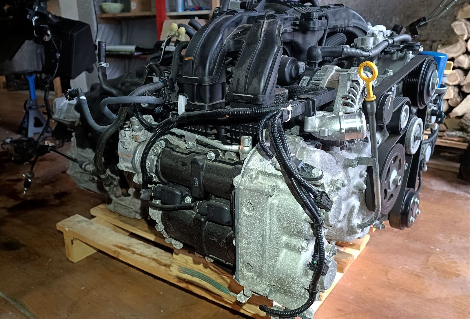 двигатель, мотор Subaru forester outback legacy F.B 2.5