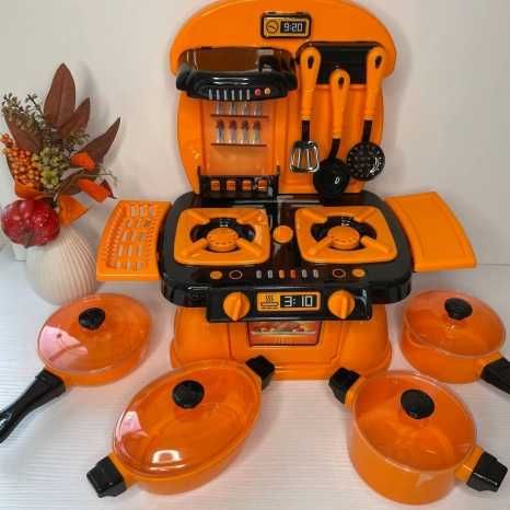 Іграшкова кухня, посуд для дітяй