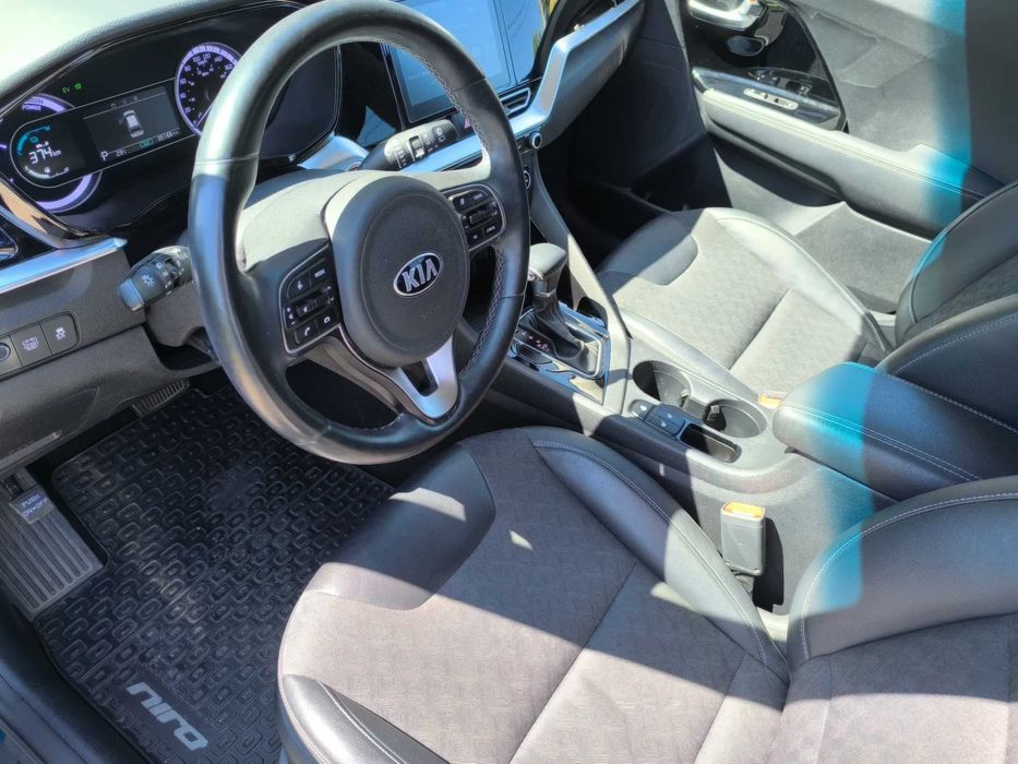 Kia Niro S      2019