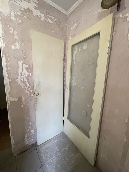 Двері старі на дрова зі склом безкоштовно