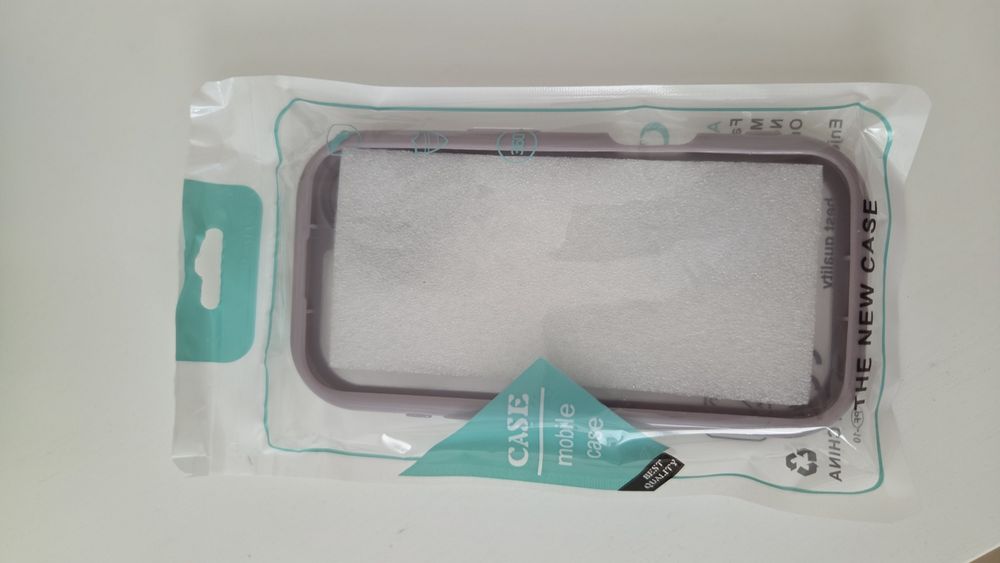 Чохол для iPhone 16