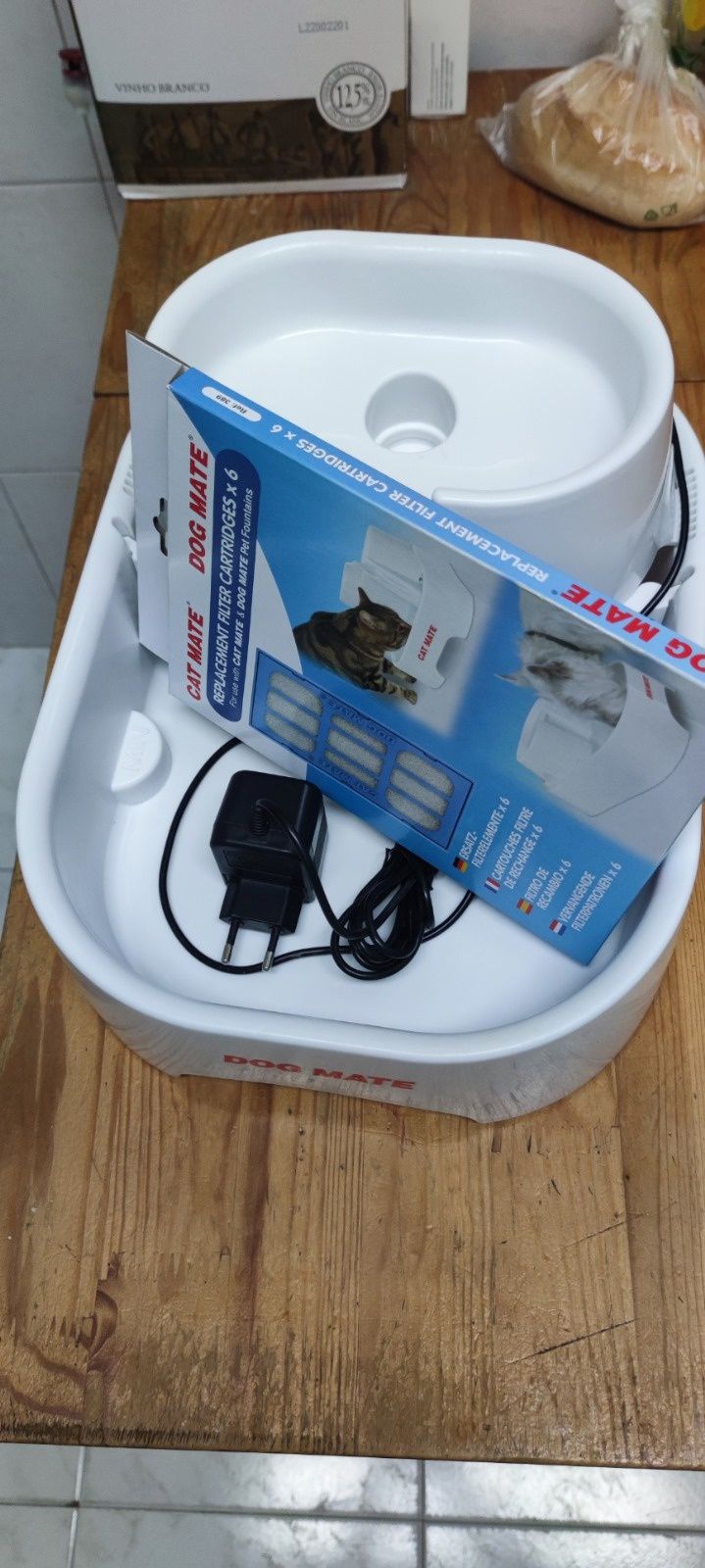 Bebedouro para cães e gatos