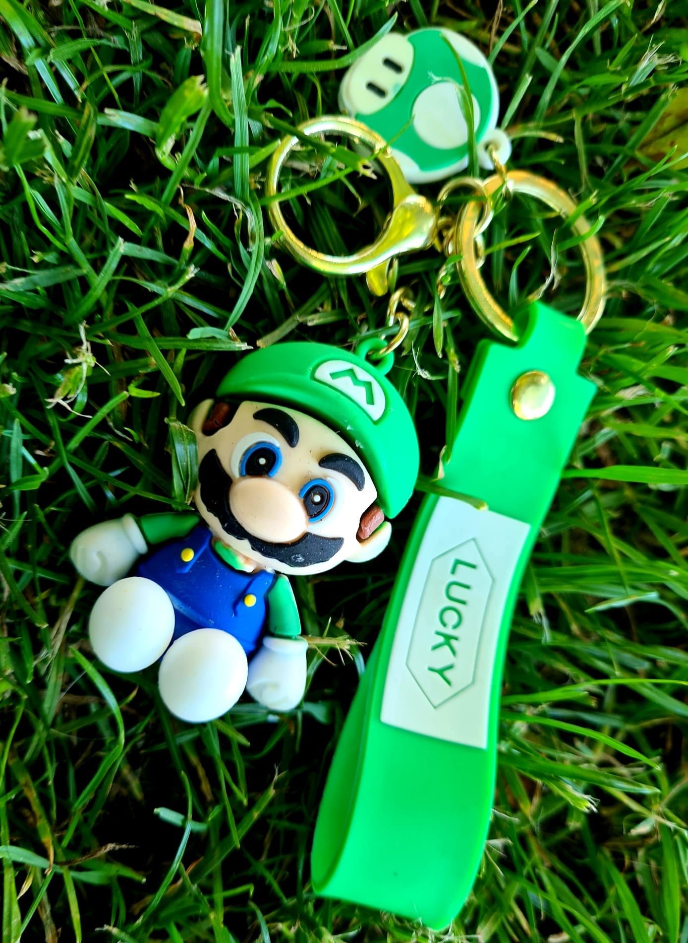 Breloczek zawieszka do kluczy Luigi z Super Mario nowy