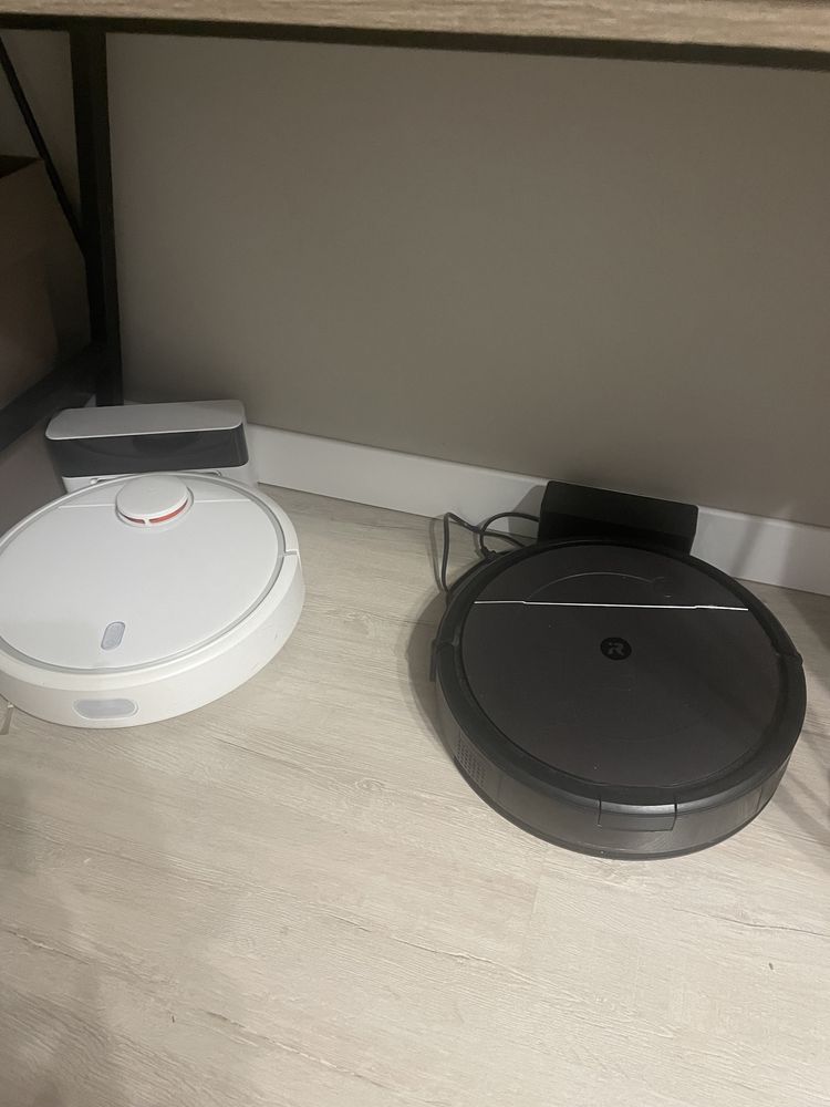 Робот-пилосос миючий iRobot Roomba Combo (R113840)