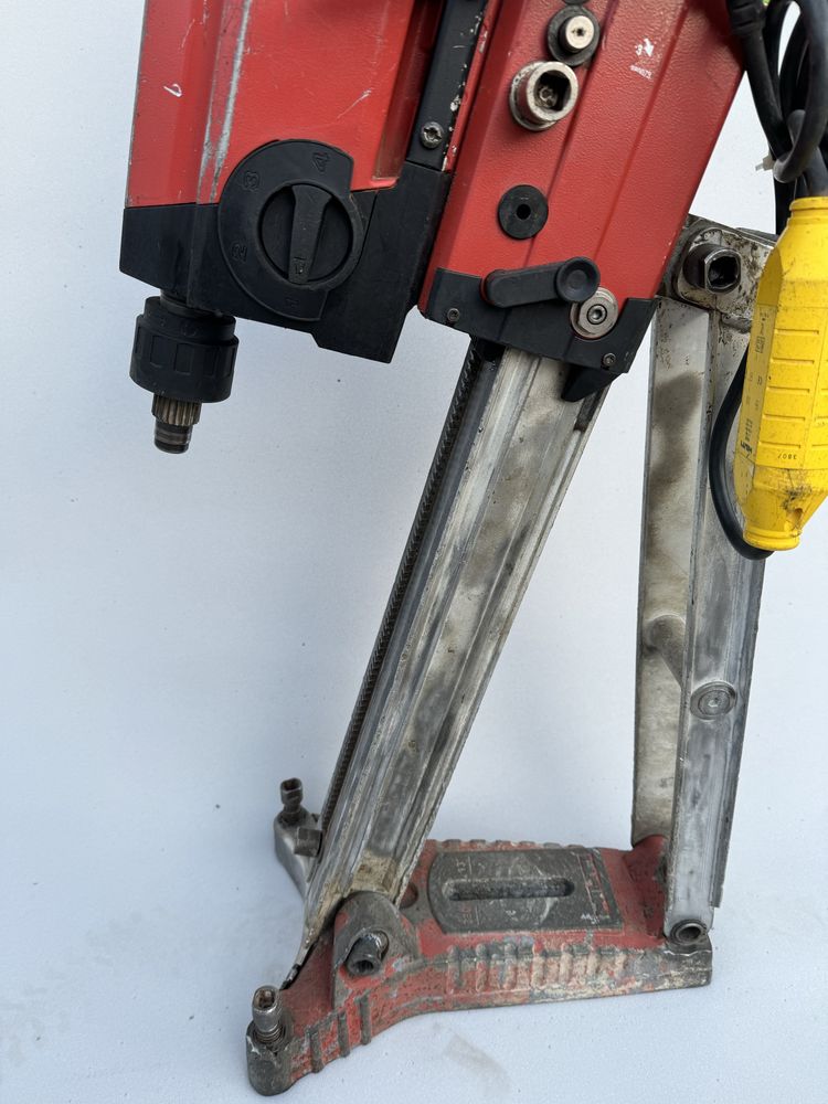 Wiertnica diamentowa HILTI  DD 250  + statyw