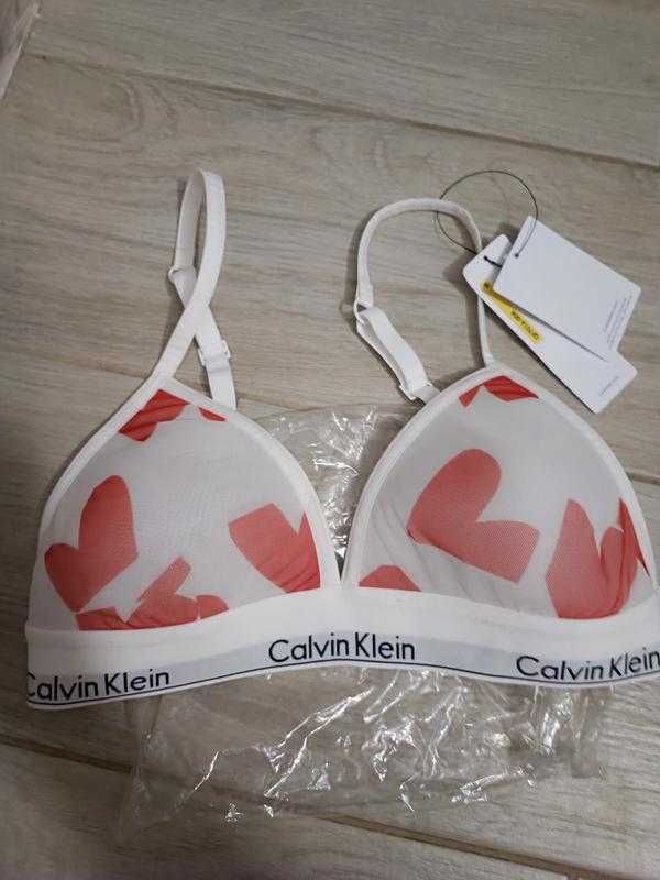 Бюстгальтер Calvin Klein