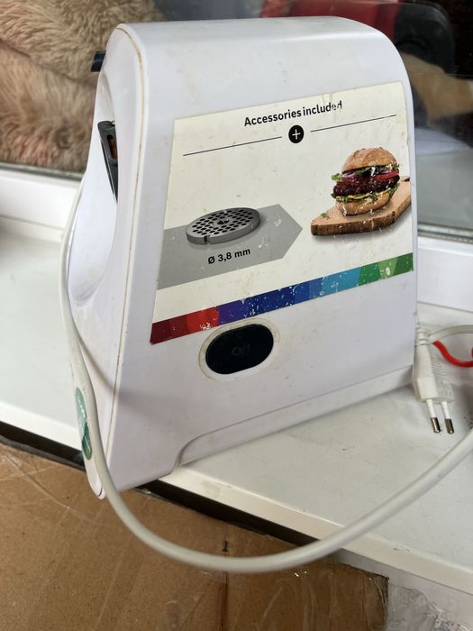 Продам мʼясорубку Bosch