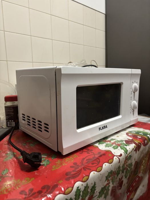 Microondas Marca Flama