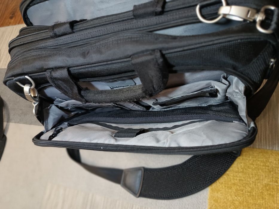 Profesjonalna torba na laptopa Targus 16"