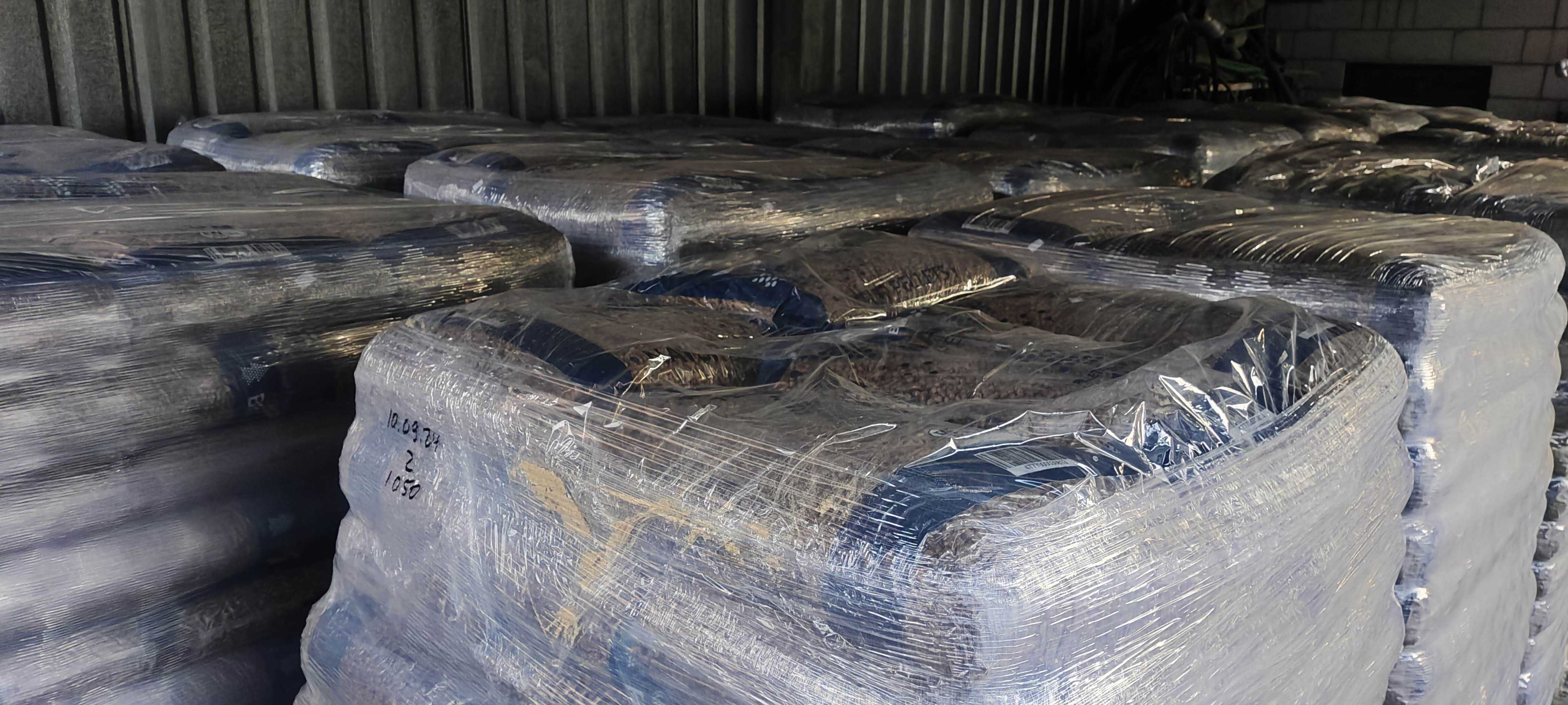 Pellet NATUR czysta sosna lekkie worki 10kg EN A1 Winda / HDS