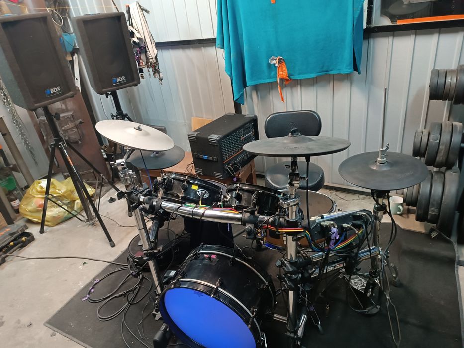 Sprzedam perkusje elektroniczna z modułem Roland td 6v