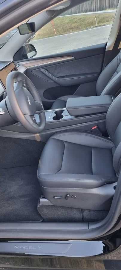 Tesla Model Y Long Range Dual Motor, 2022