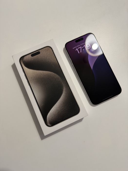 iPhone 15 Pro Max - 256GB - Titanio Natural - Como novo e c/ garantia