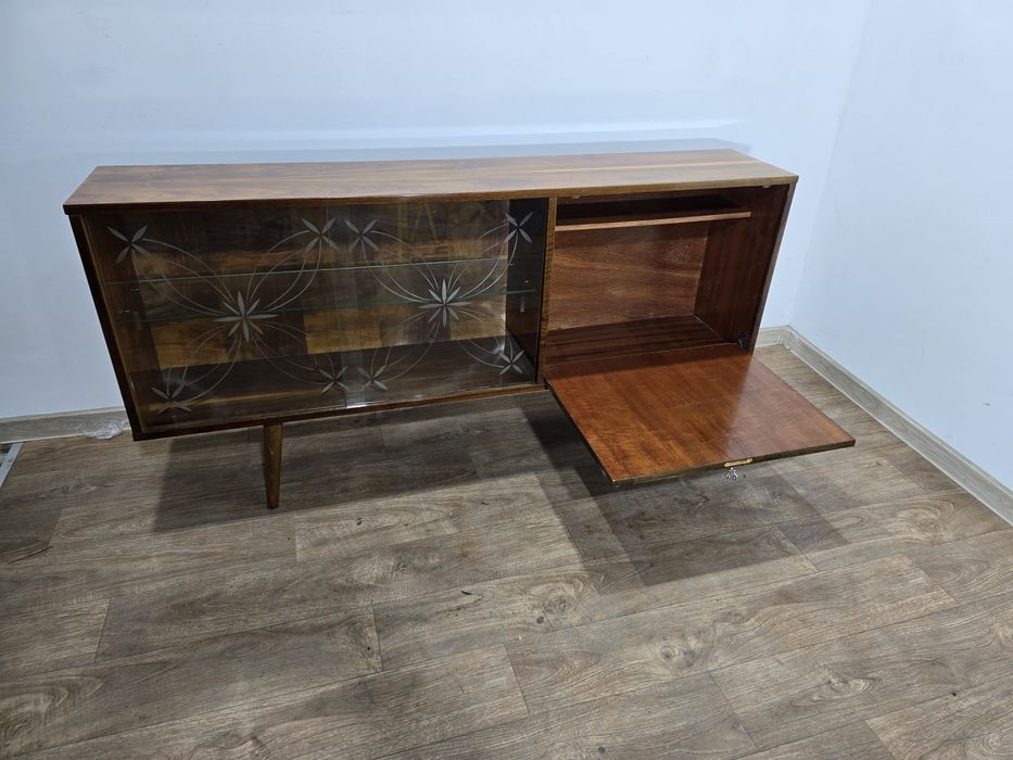 Komoda prl transport