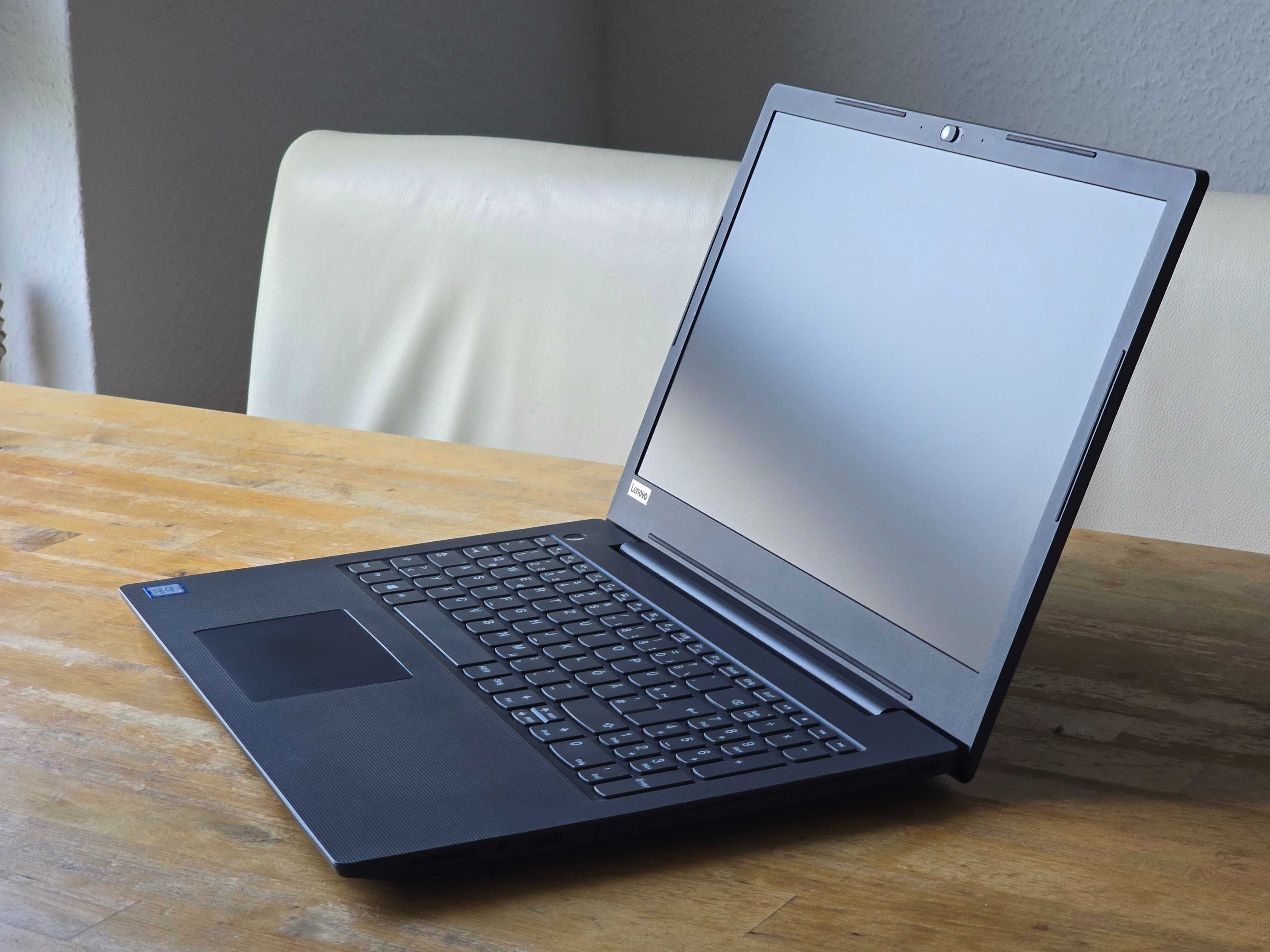 Ноутбук Lenovo IdeaPad V130-15IKB, Intel Core i5-7200U, 8/256Gb SSD.