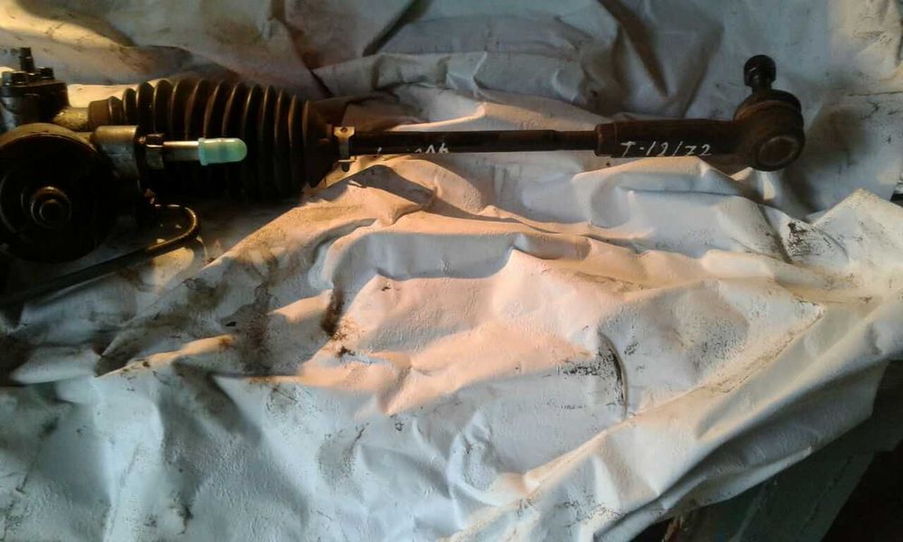 Рулевая рейка Nissan Prairie