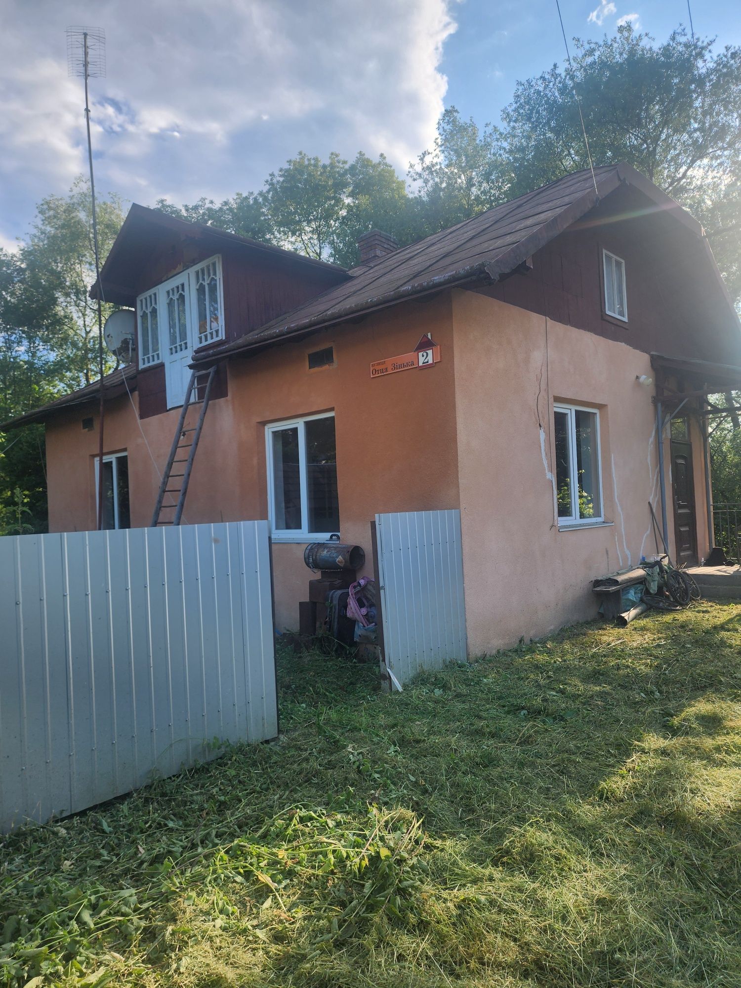 Будинок цегляний, недалеко від івано-франківська!