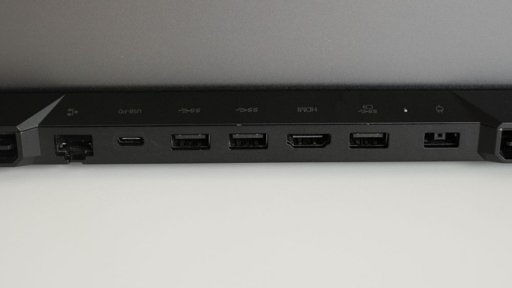 Lenovo Legion 5 Pro 16ACH6. Ryzen 5 5600H. RTX 3050. 16GB. 1.5TB