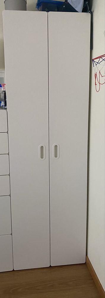 Roupeiro IKEA criança