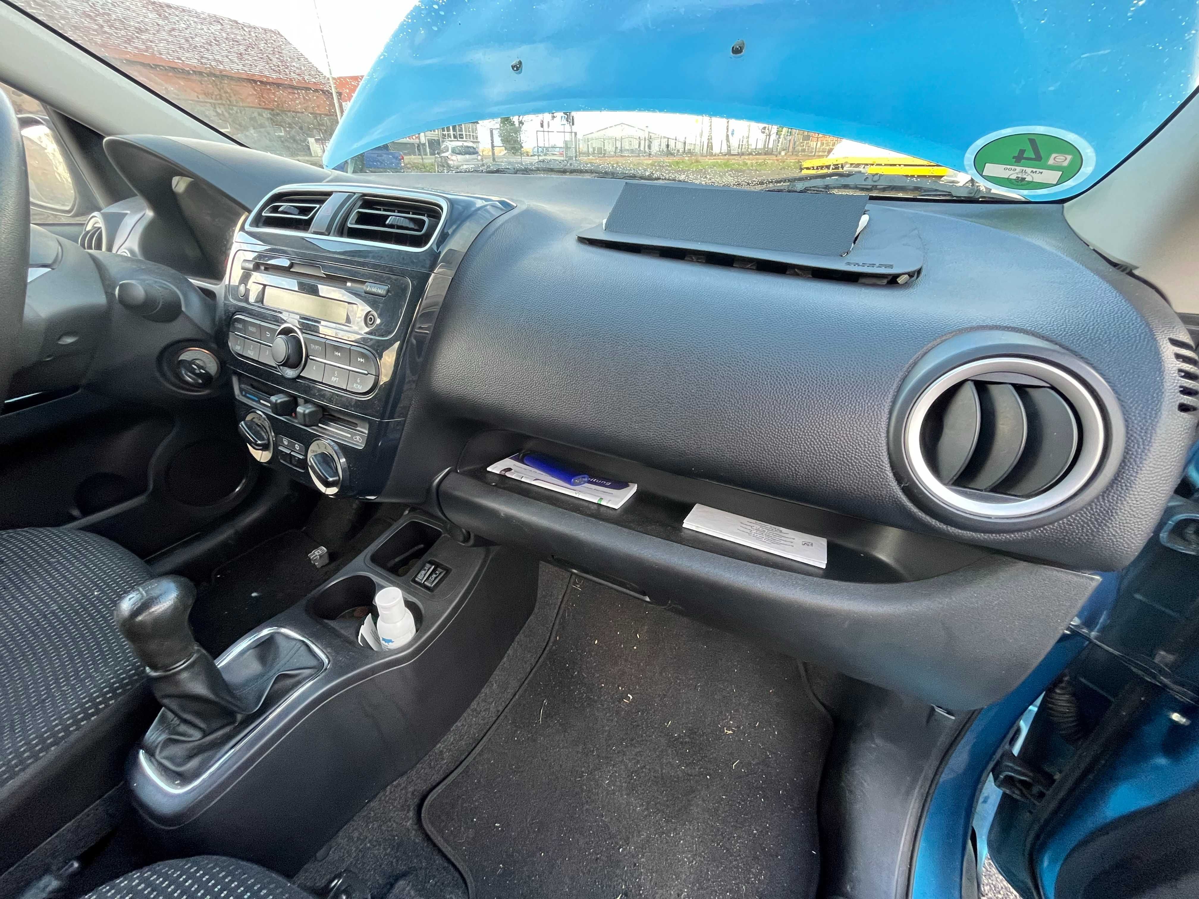 ćwiartka tył tylna mitsubishi space star 15r 1.2 lak T69