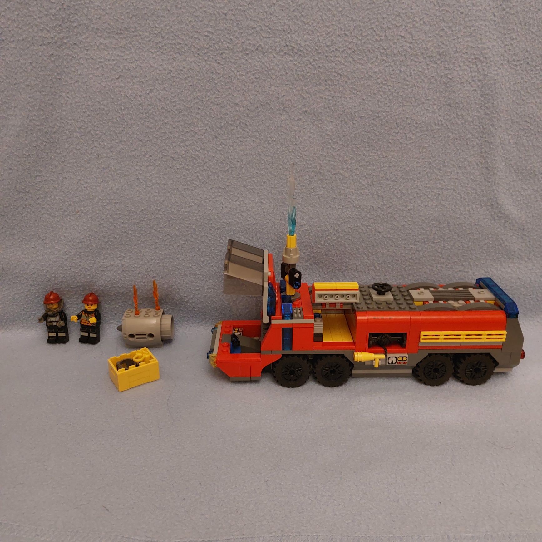 Lego City 60061 Lotniskowy wóz strażacki z 2014 r.