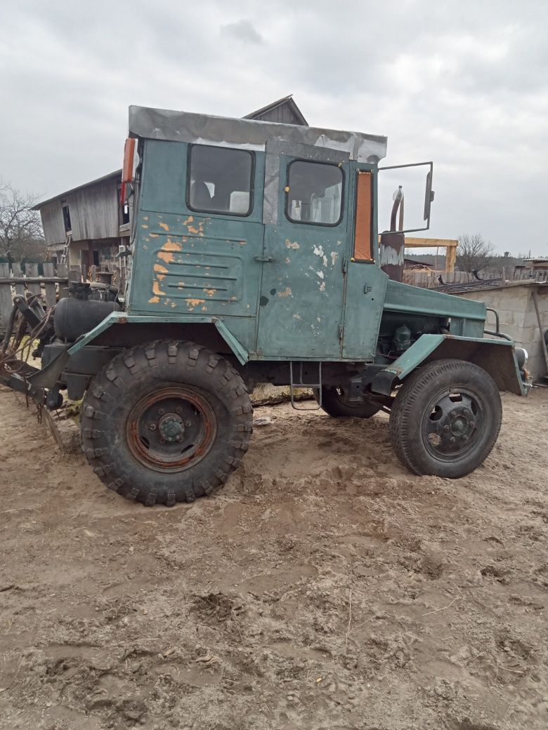 Продається трактор в хорошому стані