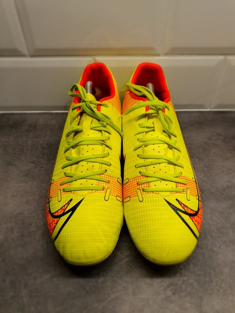 Korki Nike Mercurial Vapor 14 Academy FG/MG 42,5