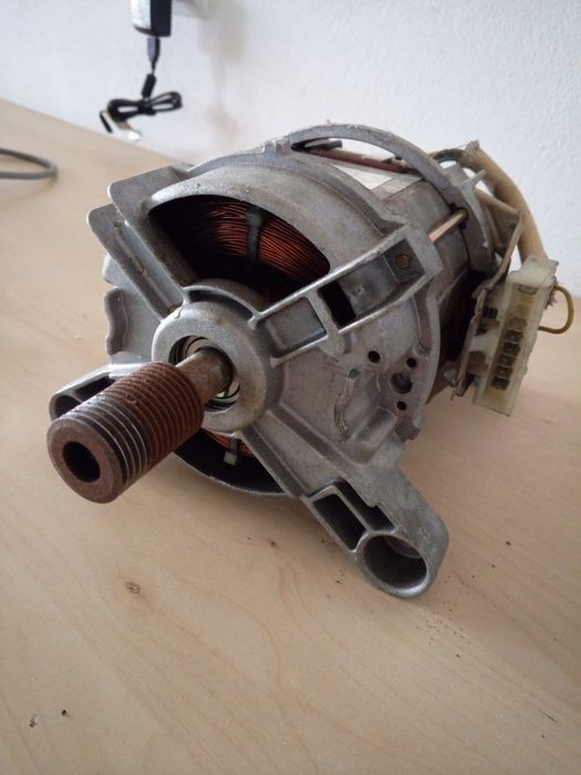 Pralka elektrolux EWT 10420 W na części