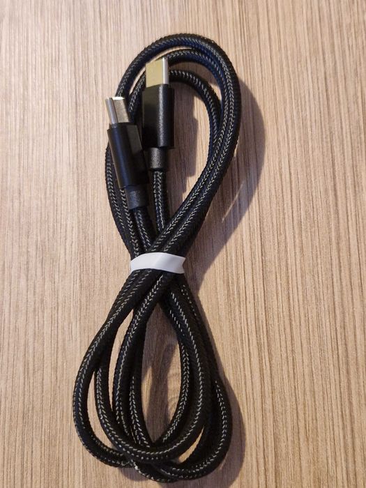 Kabel do ładowarki.