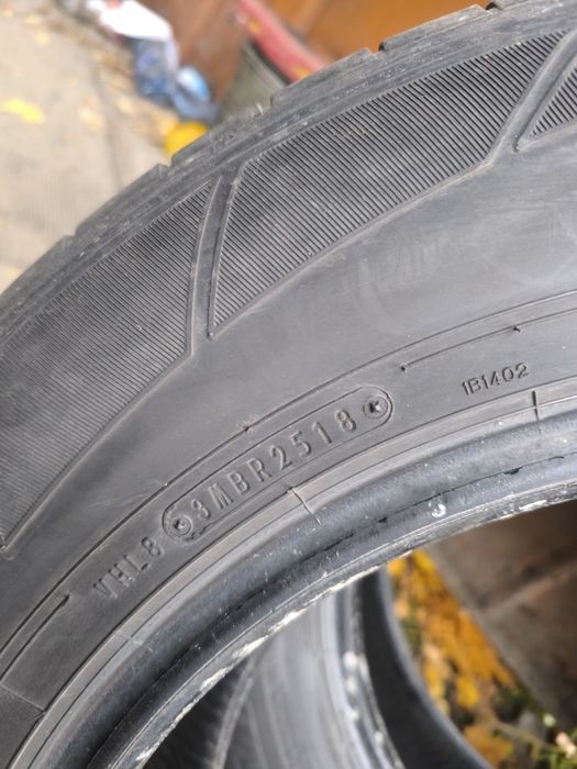 Dunlop 235 65 R17 літо