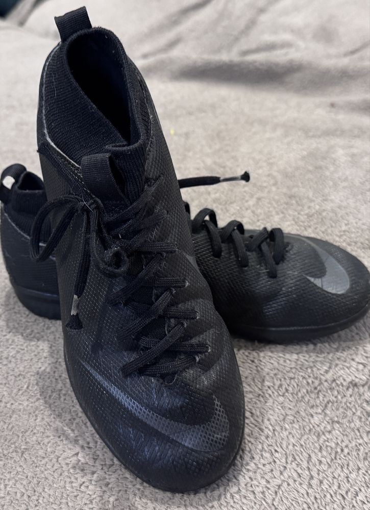 Buty  PIŁKARSKIE Turfy Orlik Nike