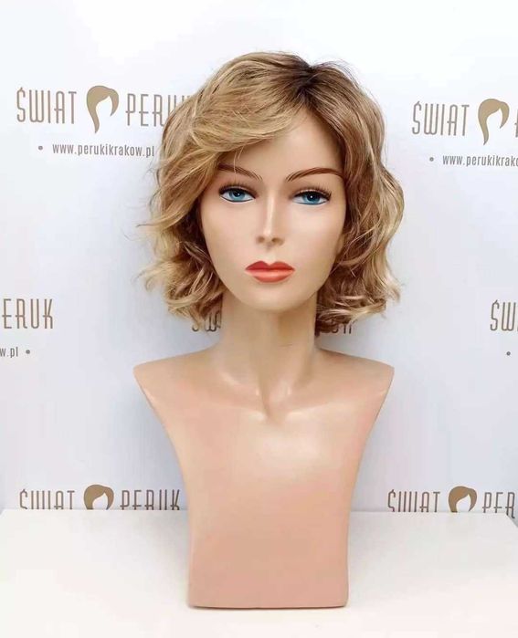Peruka półdługa z włosów syntetycznych KRAKÓW