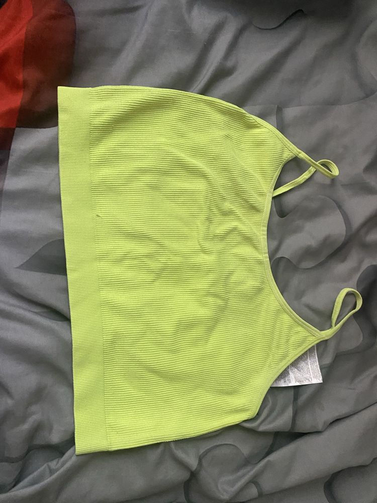Top neonowy na lato