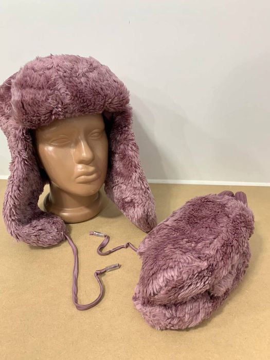 Теплий зимовий комплект шапка і варежки плюшевий