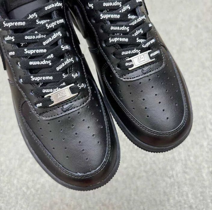 "koszykówki" Nike_Air_Force_1_Low_Supreme_Black_R.36.5