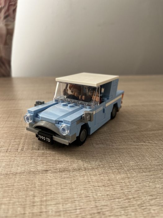 rezerwacja LEGO Harry Potter latajacy Ford Anglia