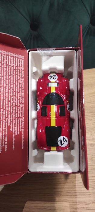 Ferrari 330 P4 Shell V-power