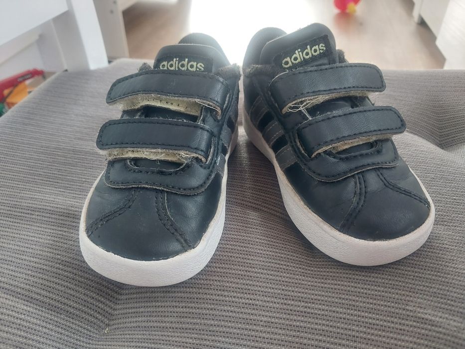 Buty adidas chłopiec r.21