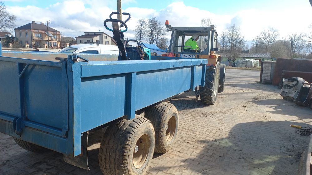 Przyczepa wywrotka do koparki