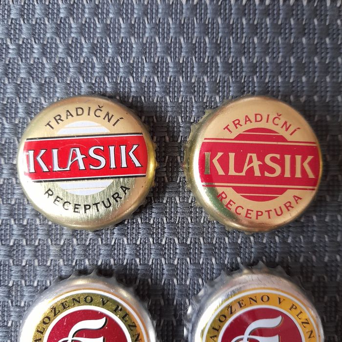 Kapsle czeskie mix 13 sztuk