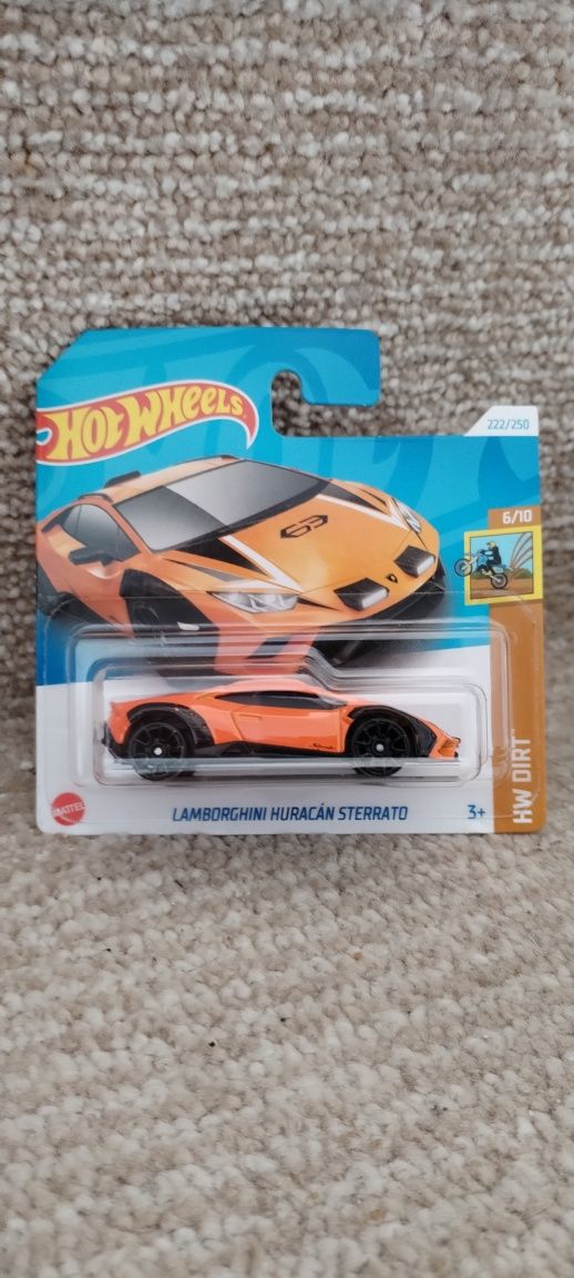 Hot wheels lamborghini huracan sterrato