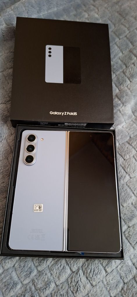 Samsung Galaxy Z Fold5