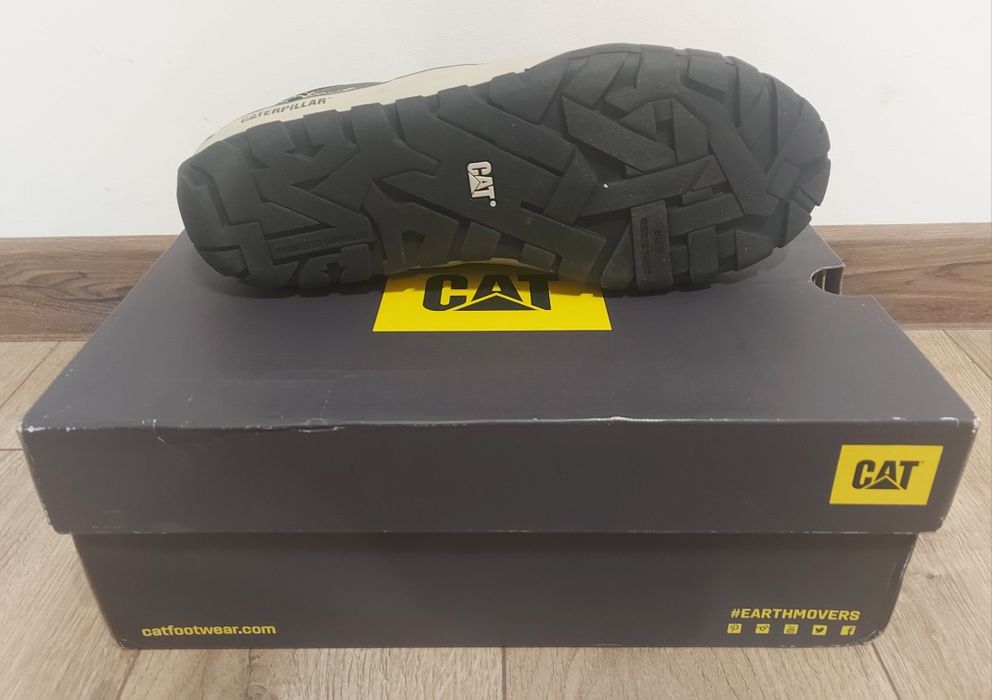 CATerpillar P713030 Neder Canvas czarne 42 NOWE!