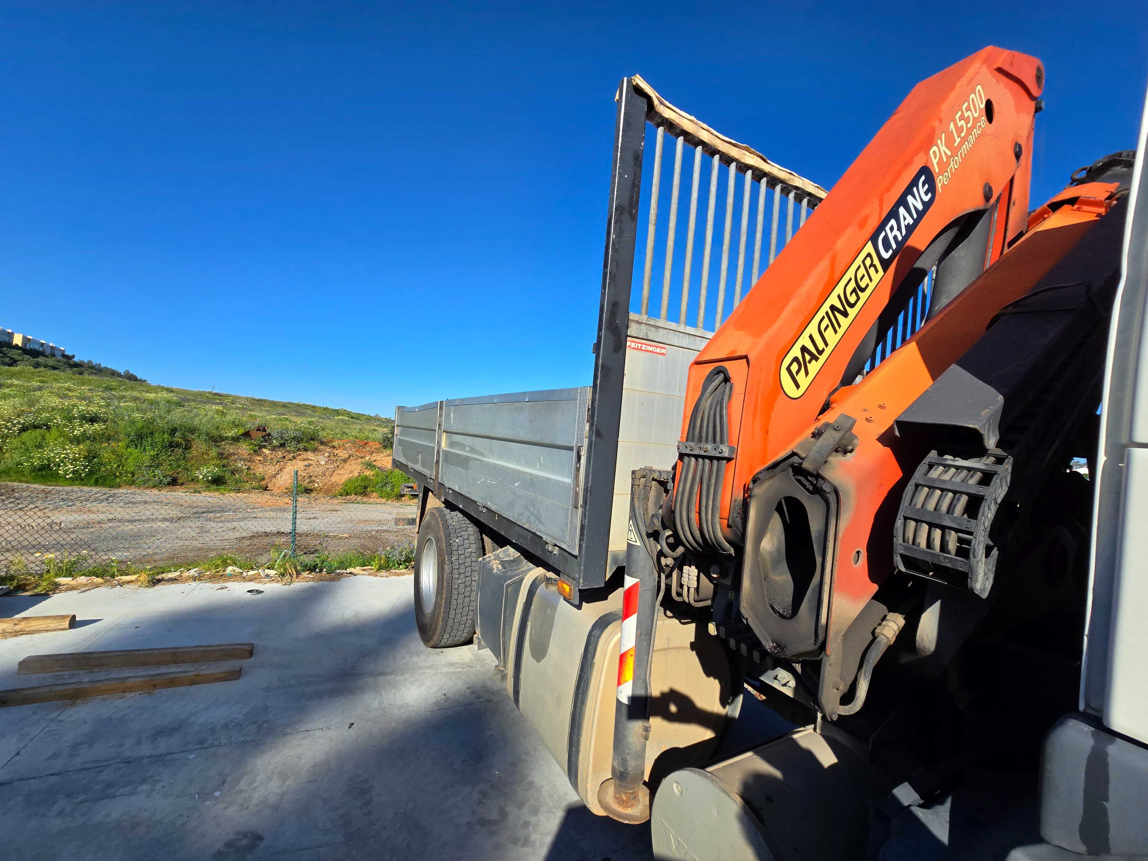 Camião grua Volvo FM 300