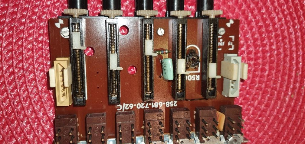 Radio Julia  Programator.