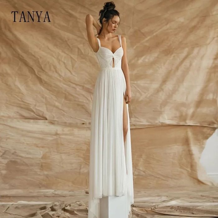 Elegant wedding dress