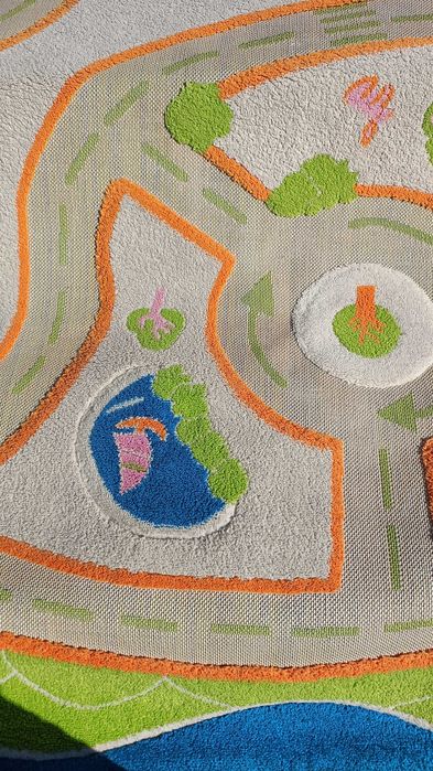 Килим у дитячу кімнату, розмір 2х2.9м.