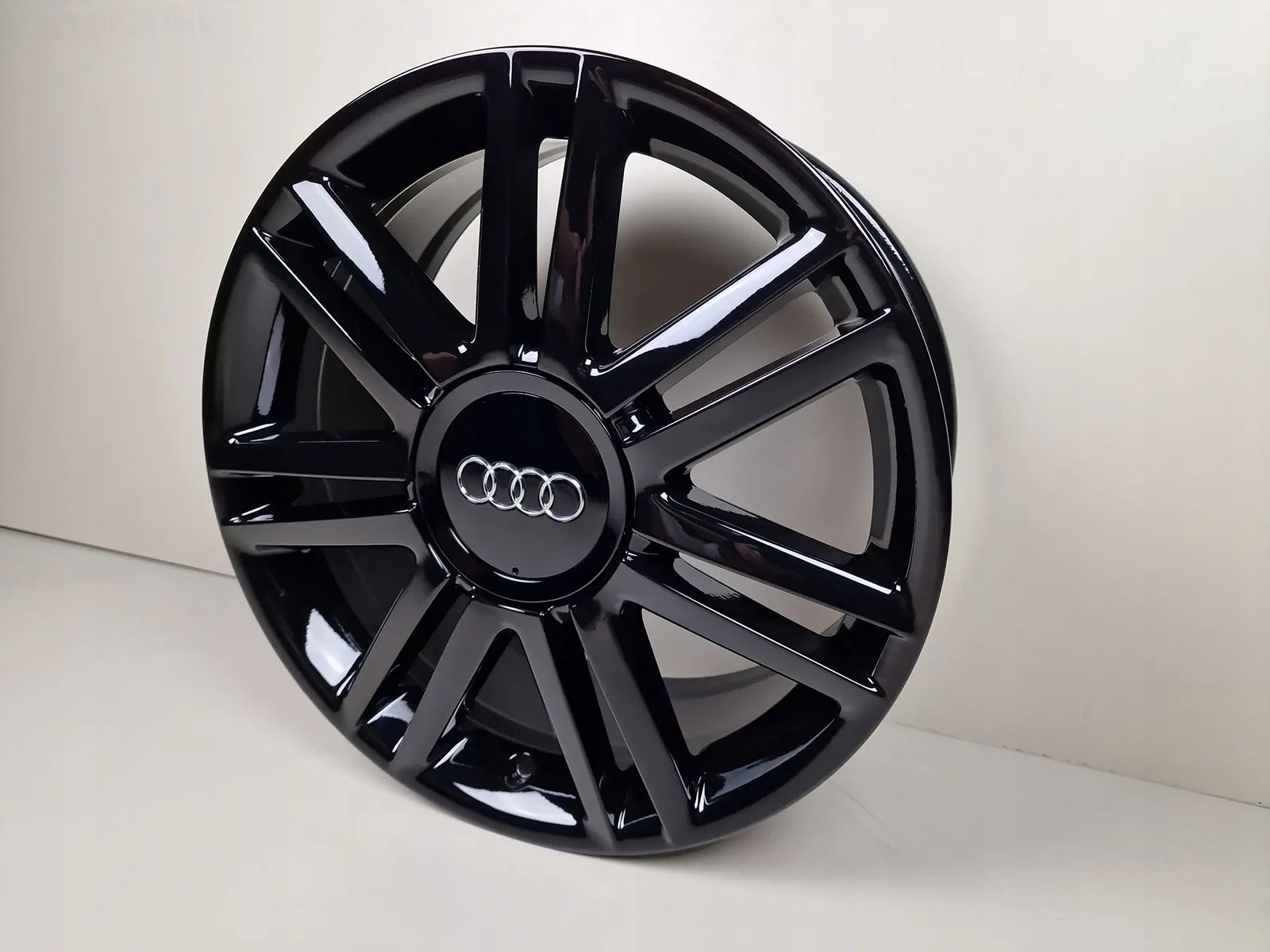 Oryginalne Felgi Audi 18” A3 A4 A6 A8 Q2 Q3 TT